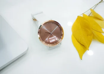 Kodėl verta visada ištraukti įkroviklį, kai jo nenaudojate